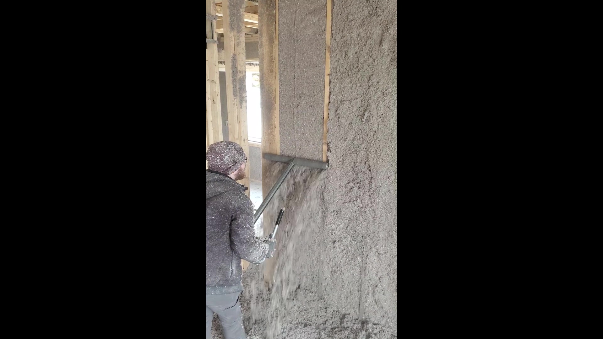 Cellulose Insulation: Removing Excess Insulation